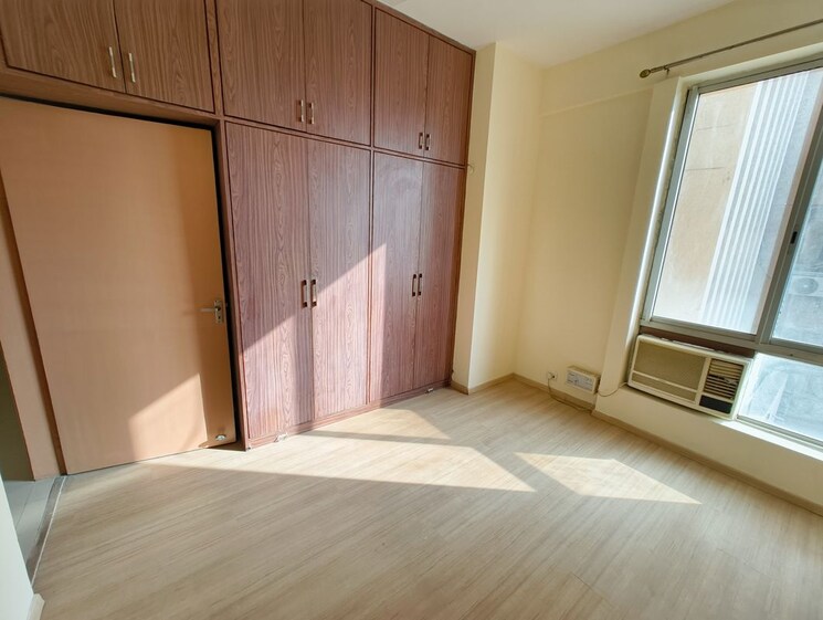 Bedroom, pioneer-park-phase-1 3.5 Bedroom 2075 Sq.Ft. Apartment In Sector 61 Gurgaon 9832042