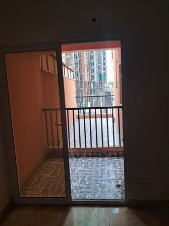 2 BHK 1007 Sq.Ft. Apartment in Proview Officer City