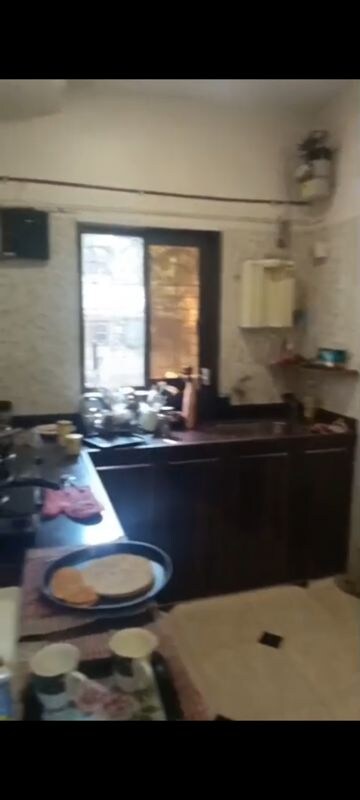 Team Area in 1 BHK Apartment at Eff Jumbo Darshan CHS, Andheri East – for Rent