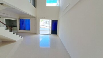 Furnished Amenities in 3 BHK Apartment at Madhukund Apartment, Bavdhan – for Rent