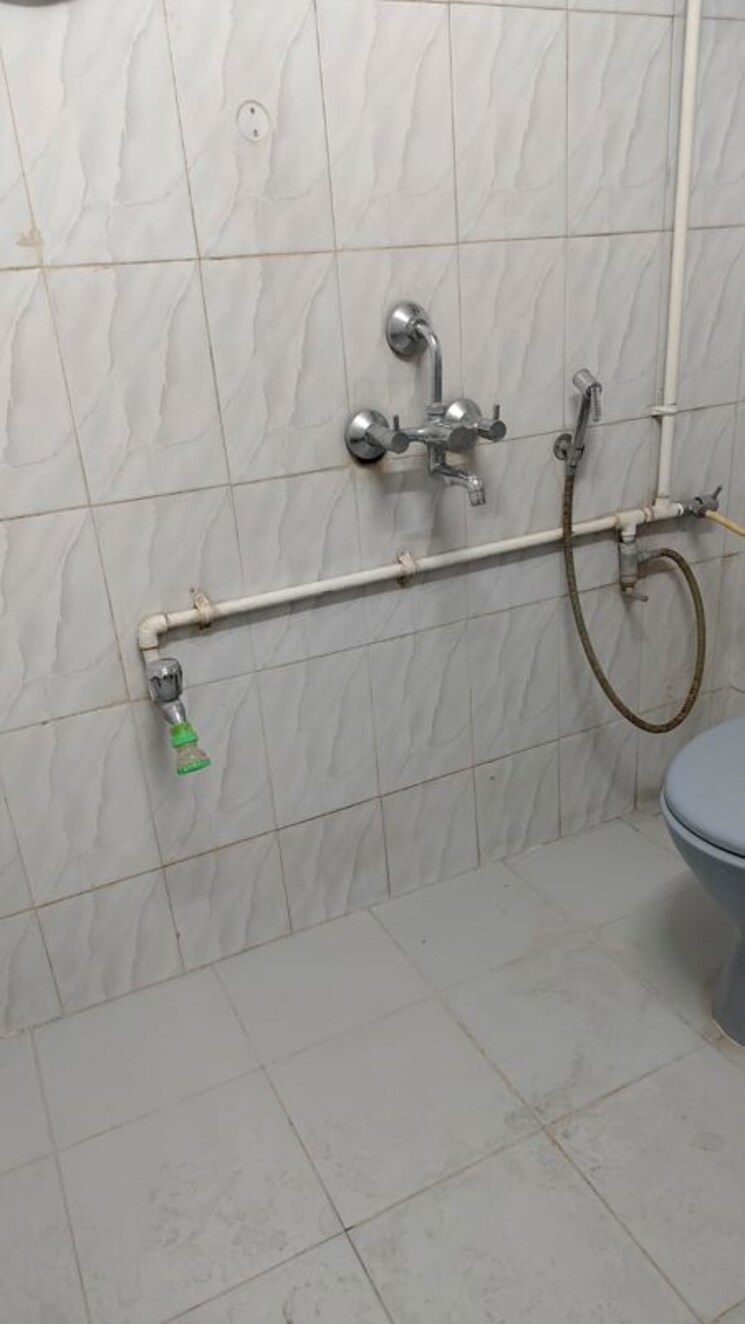 Bathroom, aundh 2 Bedroom 1000 Sq.Ft. Apartment In Aundh Pune 9832175