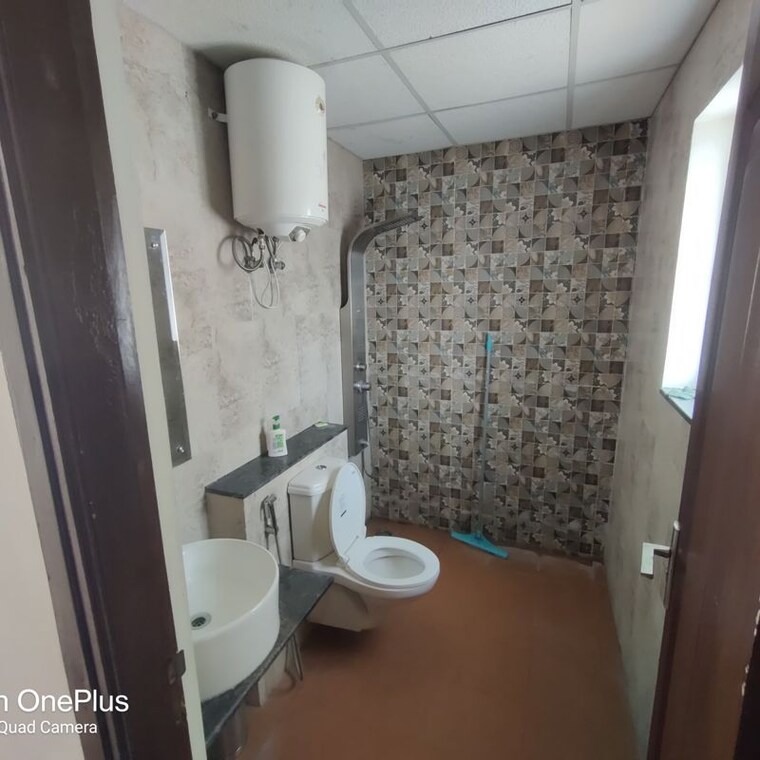 Bathroom, sushma-chandigarh-grande 4 Bedroom 2250 Sq.Ft. Apartment In Ghazipur Zirakpur 9832180