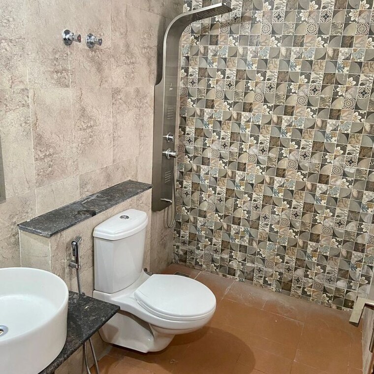 Bathroom, sushma-chandigarh-grande 4 Bedroom 2250 Sq.Ft. Apartment In Ghazipur Zirakpur 9832180