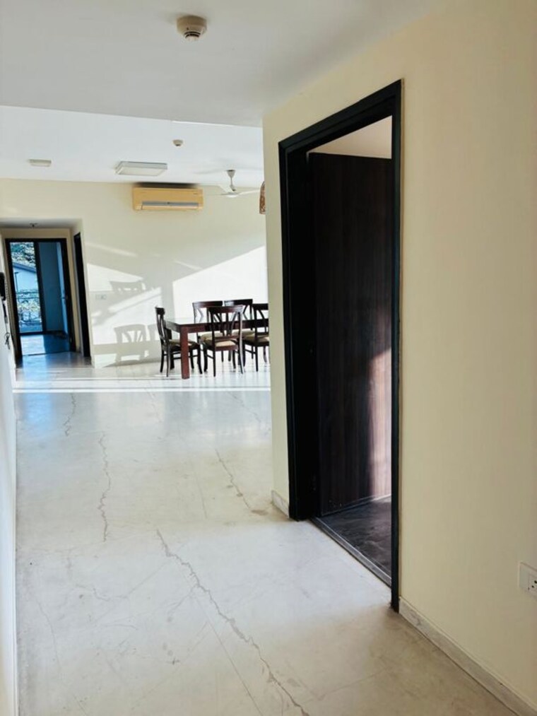 Room, tata-primanti-phase-2 3 Bedroom 2550 Sq.Ft. Apartment In Sector 72 Gurgaon 9832297