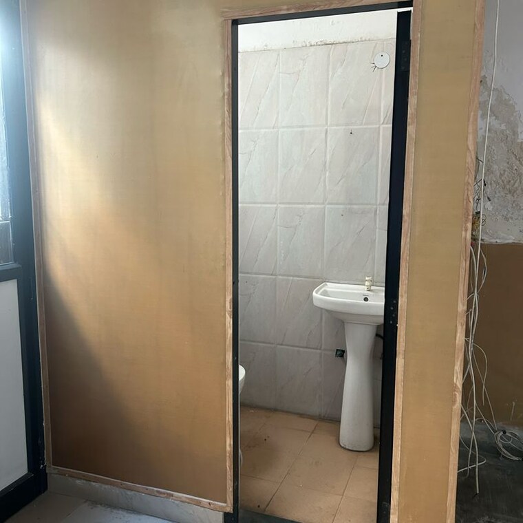 Bathroom, sector 61 Commercial Office Space 1500 Sq.Ft. In Sector 61 Sonipat 9832429