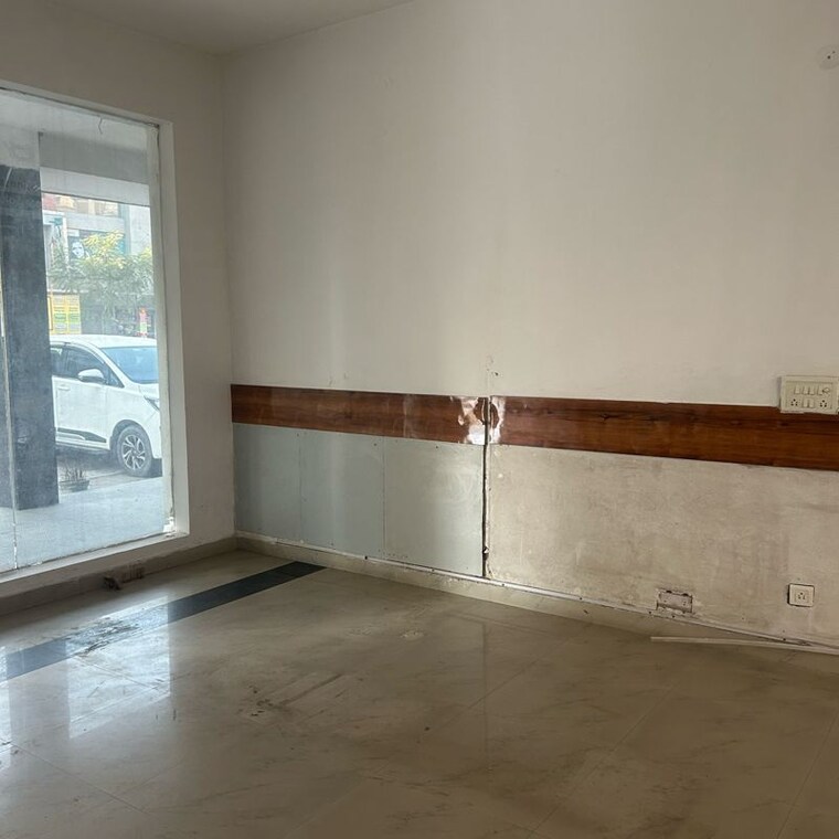 Room, sector 61 Commercial Office Space 1500 Sq.Ft. In Sector 61 Sonipat 9832429