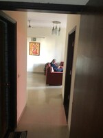 6 BHK 195 Sq.Mt. Independent House in RWA Apartments Sector 19