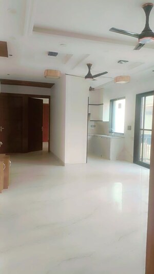 Room in 3 BHK Builder Floor at BPTP District 3, Sector 85 – for Sale