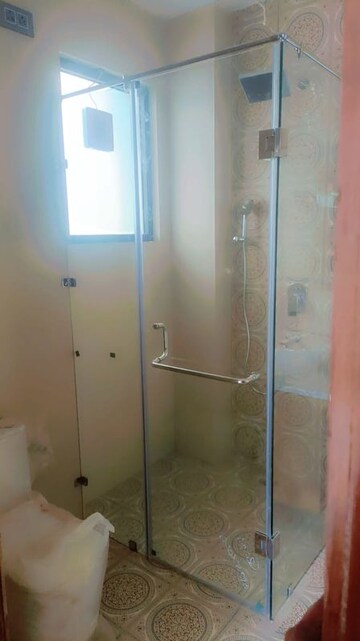 Bathroom in 3 BHK Builder Floor at BPTP District 3, Sector 85 – for Sale