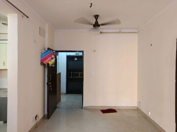 Room in 2 BHK Apartment at Supertech Ecovillage II, Sector 16b Greater Noida – for Rent
