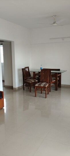 2 BHK Apartment For Rent in Venkatesh Bliss