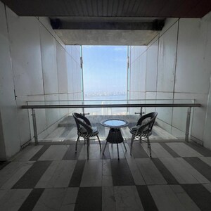 Team Area in 4 BHK Apartment at Ahuja Towers, Century Bazar – for Rent