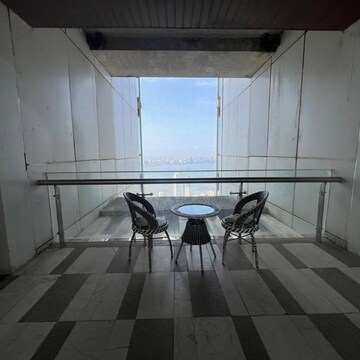 Team Area in 4 BHK Apartment at Ahuja Towers, Century Bazar – for Rent