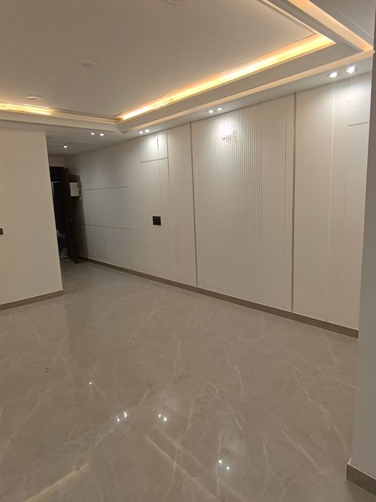 Room, mahavir enclave 1 3 Bedroom 1000 Sq.Ft. Apartment In Mahavir Enclave 1 Delhi 9832662
