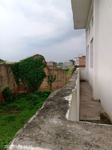 1 BHK Builder Floor – Exterior View View at Yusufpur - for Rent