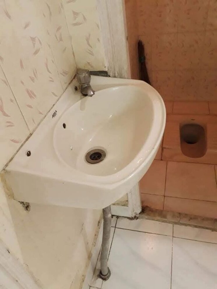 Bathroom, ahura-shalimar 1 Bedroom 600 Sq.Ft. Apartment In Aundh Road Pune 9832885