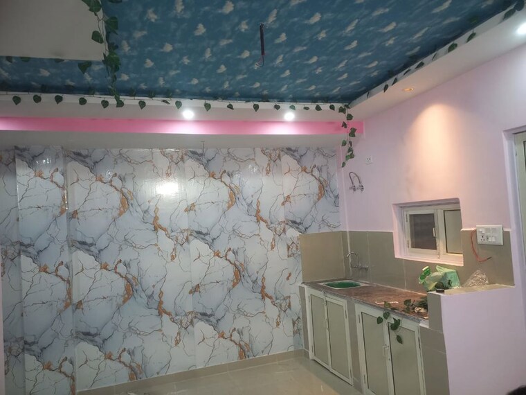 Room, mahagun-mezzaria 3 Bedroom 2500 Sq.Ft. Apartment In Sector 78 Noida 9832886