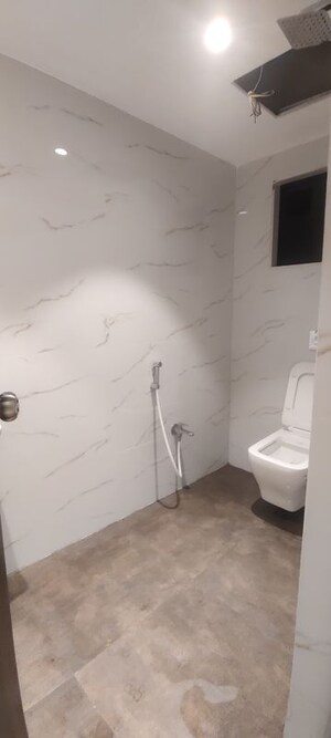 Bathroom in 3 BHK Apartment at Ufasa Fortune Star, Byculla – for Rent