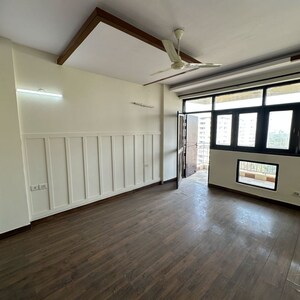 Room in 4 BHK Apartment at Anand Niketan CGHS, Sarswati Kunj ii – for Rent