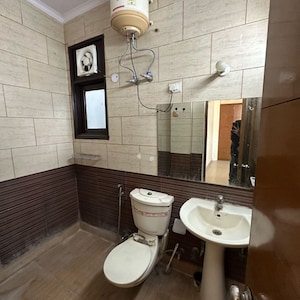 Kitchen in 4 BHK Apartment at Anand Niketan CGHS, Sarswati Kunj ii – for Rent