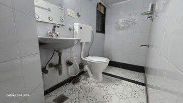 Master Bedroom in 3 BHK Villa at Crystal Palace CHS, Malad West – for Rent