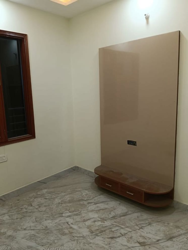Room, burari 2.5 Bedroom 600 Sq.Ft. Builder Floor In Burari Delhi 9832990