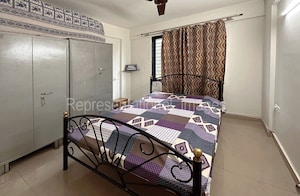 Bedroom in  Pg at Malad East – for Rent