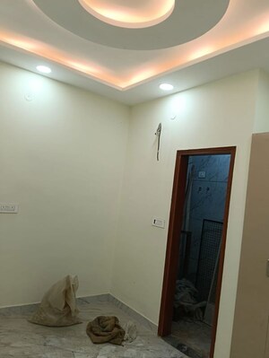 Furnished Amenities in 2.5 BHK Builder Floor at Burari – for Sale