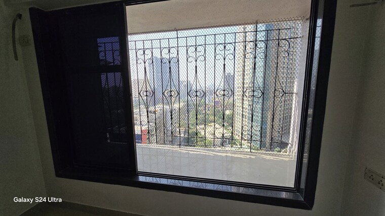 Balcony, malad east 2 Bedroom 700 Sq.Ft. Apartment In Malad East Mumbai 9832956