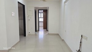 Living Room in 2 BHK Apartment at Malad East – for Rent