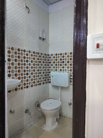 Attached Bathroom in 3 BHK Builder Floor at Pratap Vihar – for Sale
