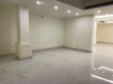  Office Space For Sale in Maharani Bagh