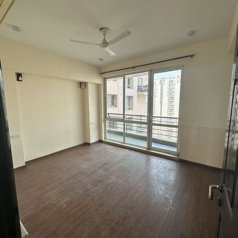 Room, unitech-espace-nirvana-country 3.5 Bedroom 1950 Sq.Ft. Apartment In Nirvana Country Gurgaon 9833076