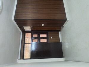 Room in 3 BHK Builder Floor at Dwarka Mor – for Sale