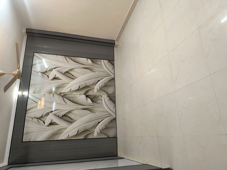 undefined, dwarka mor 3 Bedroom 100 Sq.Yd. Builder Floor In Dwarka Mor Delhi 9833080