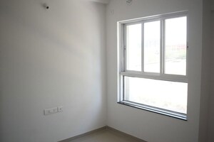 Room in 3 BHK Apartment at Godrej Greens, Undri – for Rent