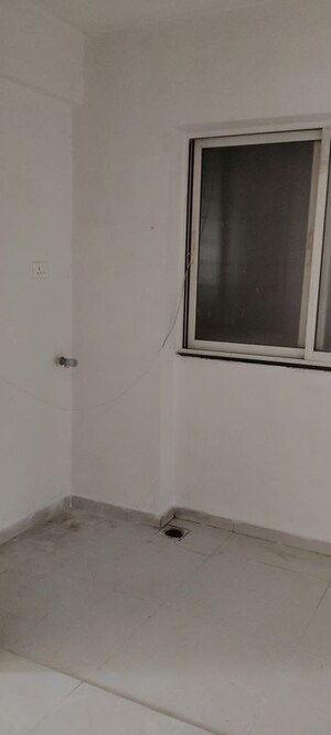 Room in 2 BHK Apartment at Venkatesh Bliss, Undri – for Rent