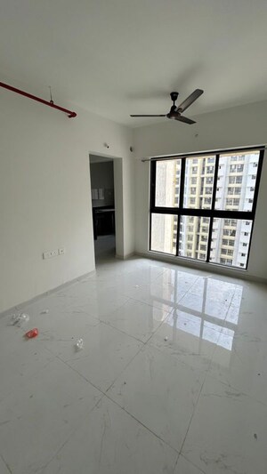 Room in 3 BHK Apartment at Runwal Gardens, Dombivli East – for Rent