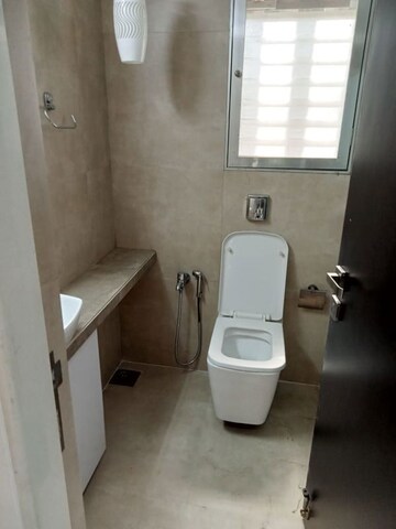 Bathroom in 3 BHK Apartment at Elizabeth Home, Santacruz West – for Rent