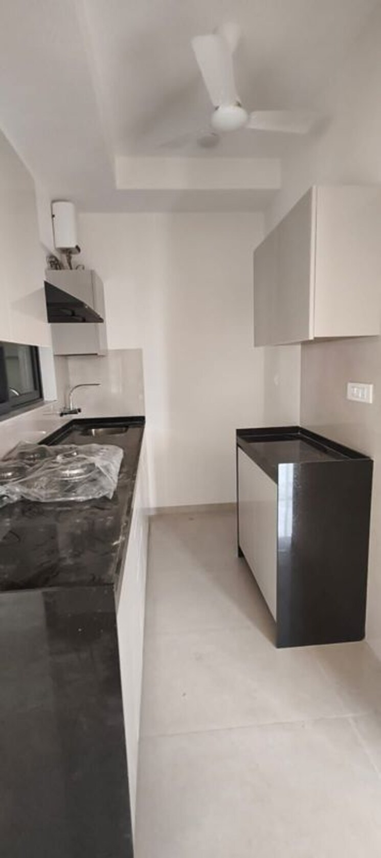 Kitchen, s-raheja-silver-rock 2 Bedroom 800 Sq.Ft. Apartment In Bandra West Mumbai 9833128