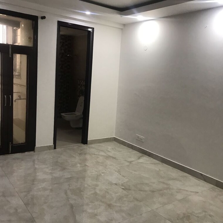 Room, kailash hills 3 Bedroom 2200 Sq.Ft. Builder Floor In Kailash Hills Delhi 9833136