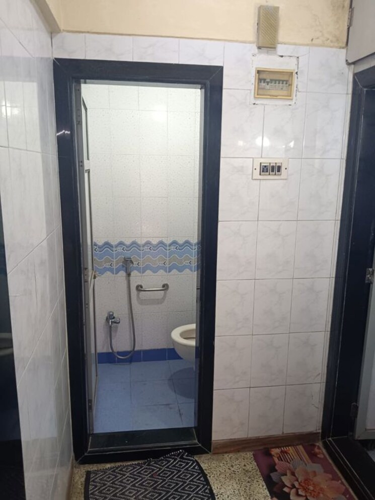 Bathroom, harmony-lokmilan-co-op-housing-society 1 Bedroom 625 Sq.Ft. Apartment In Chandivali Mumbai 9833120