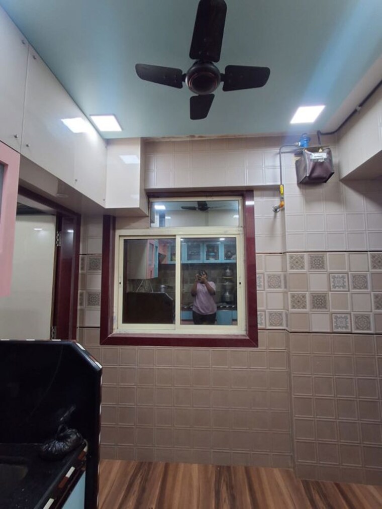  Parking, dombivli west 2 Bedroom 900 Sq.Ft. Apartment In Dombivli West Thane 9833138