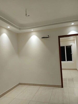 Room in 3 BHK Builder Floor at Panchkula Urban Estate – for Rent