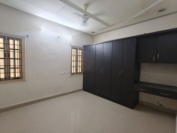 Room in 3 BHK Apartment at Ten Madhapur, Madhapur – for Rent