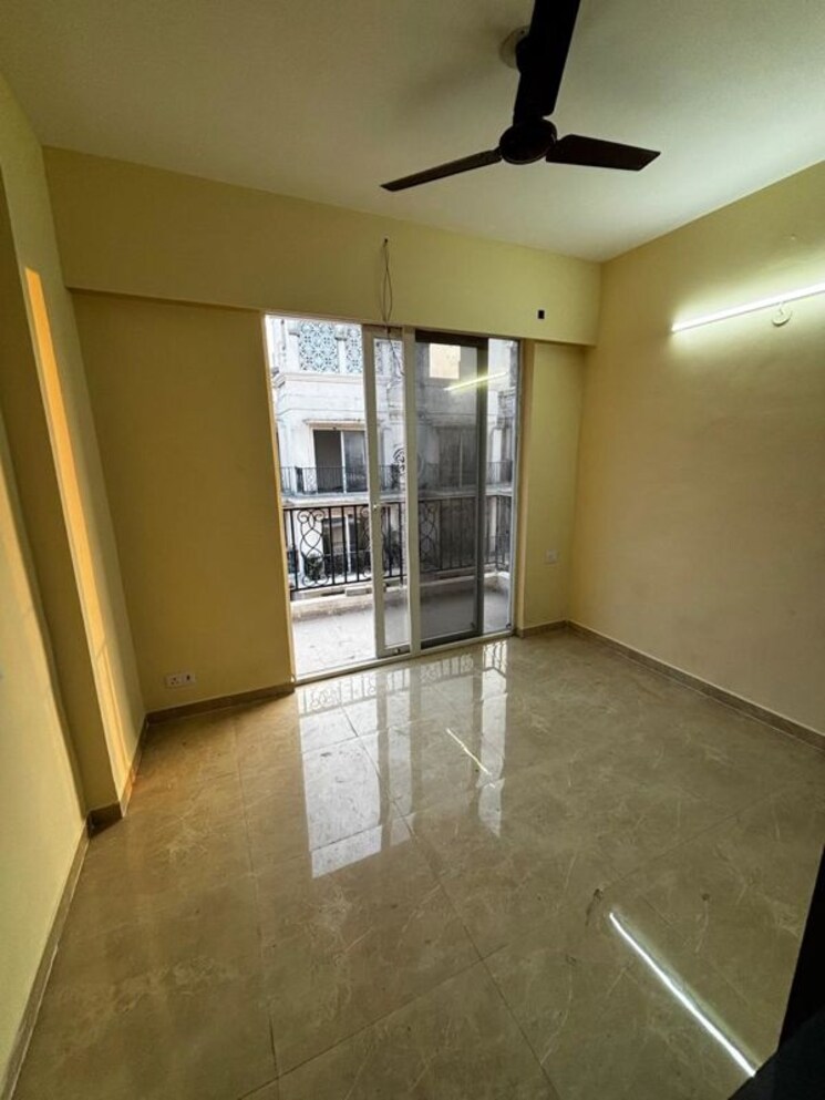 Room, signature-global-park-4-and-5 3 Bedroom 1120 Sq.Ft. Builder Floor In Sohna Sector 36 Gurgaon 9833198