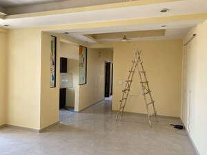 Room in 3 BHK Apartment at Prateek Wisteria, Sector 77 – for Rent