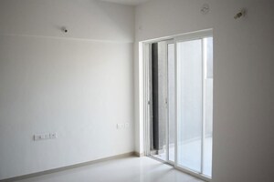 Room in 3 BHK Apartment at Godrej Greens, Undri – for Sale