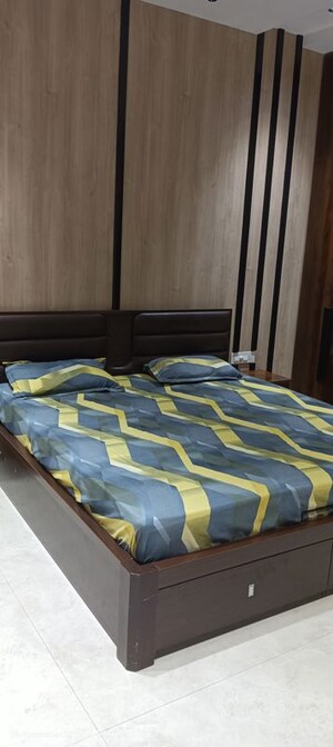 Bedroom in 3.5 BHK Builder Floor at Panchkula Urban Estate – for Rent