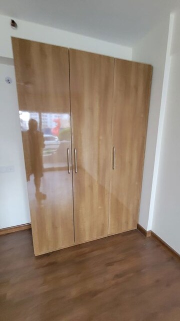 Furnished Amenities in 3 BHK Apartment at Ramprastha City The View, Sector 37d – for Rent